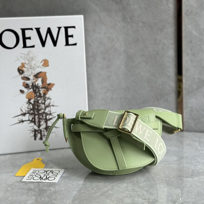 l*ew* satchel bags
